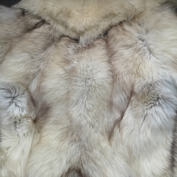 Long White Fur Coat - Picture 8 of 9
